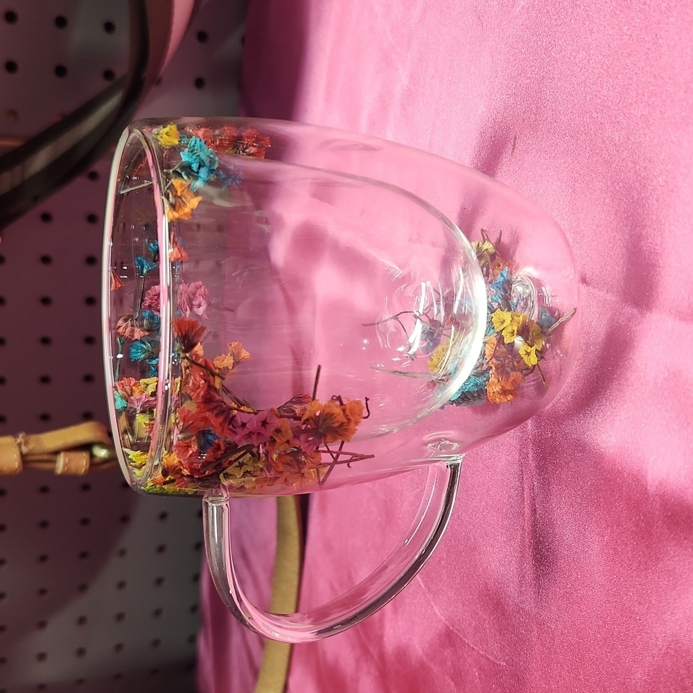 Floral Tea Cup with Moving Dried Flowers 12 oz